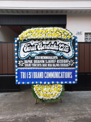 Papan Bunga Duka di Lembangsari